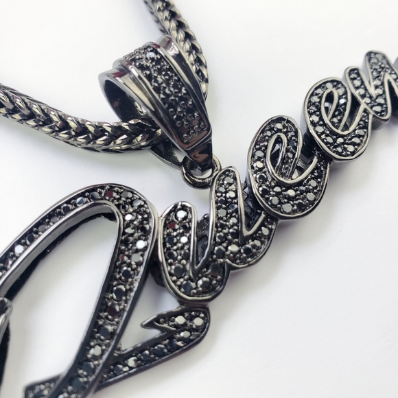 King Ice, "Queen" Designer Streetwear Pendent Black Onyx Round Chain, 20" Long - Picture 9 of 15